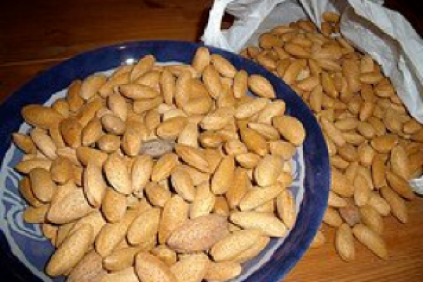 almonds01